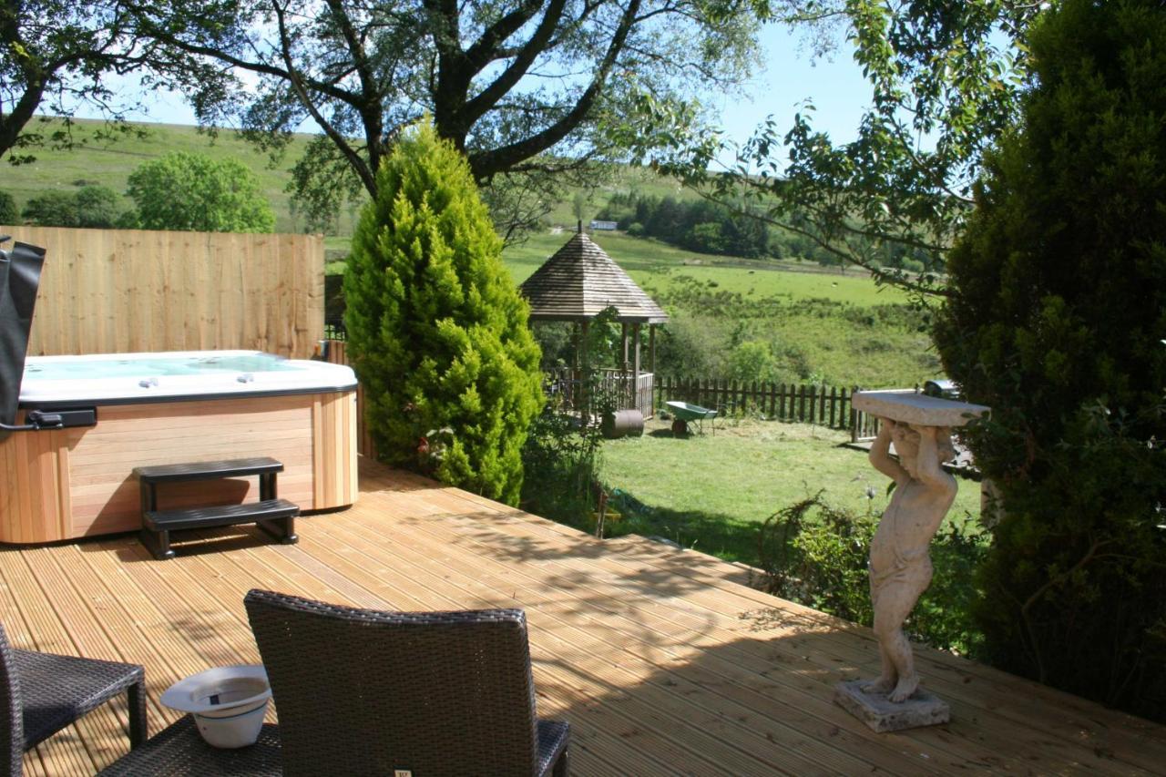 Barn Cottage - Farm Park Stay With Hot Tub Swansea Exterior foto